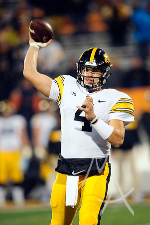 COLLEGE FOOTBALL: NOV 17 Iowa at Illinois