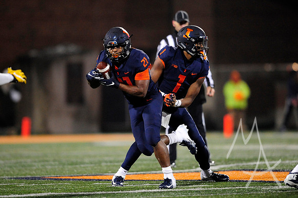 COLLEGE FOOTBALL: NOV 17 Iowa at Illinois