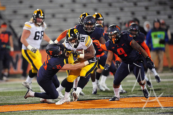 COLLEGE FOOTBALL: NOV 17 Iowa at Illinois