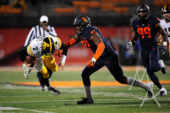 COLLEGE FOOTBALL: NOV 17 Iowa at Illinois
