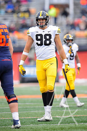 COLLEGE FOOTBALL: NOV 17 Iowa at Illinois