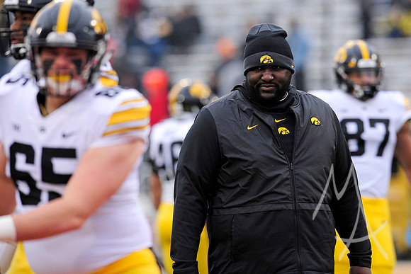 COLLEGE FOOTBALL: NOV 17 Iowa at Illinois