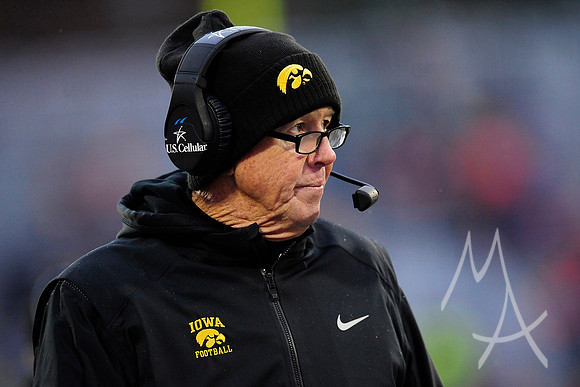 COLLEGE FOOTBALL: NOV 17 Iowa at Illinois