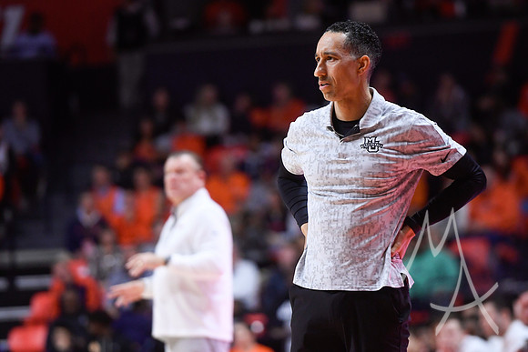 COLLEGE BASKETBALL: NOV 14 Marquette at Illinois