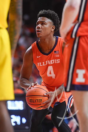 COLLEGE BASKETBALL: NOV 14 Marquette at Illinois