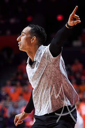 COLLEGE BASKETBALL: NOV 14 Marquette at Illinois