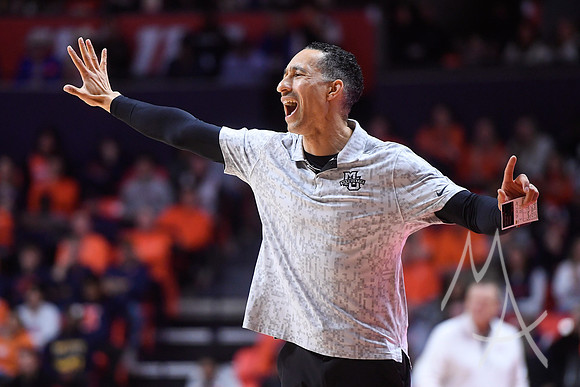 COLLEGE BASKETBALL: NOV 14 Marquette at Illinois