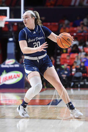 COLLEGE BASKETBALL: NOV 15 Women's - Saint Peter's at Illinois