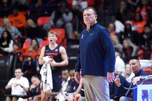COLLEGE BASKETBALL: NOV 17 Valparaiso at Illinois