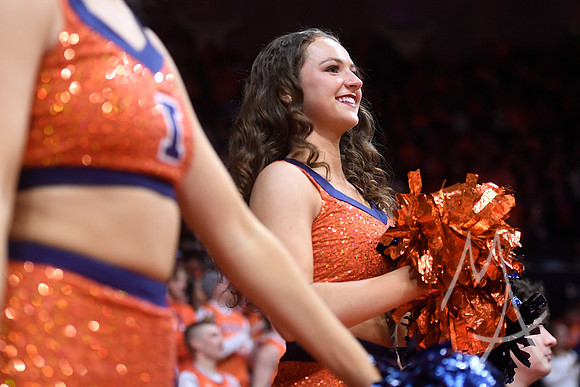 COLLEGE BASKETBALL: NOV 17 Valparaiso at Illinois