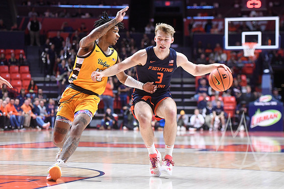 COLLEGE BASKETBALL: NOV 17 Valparaiso at Illinois