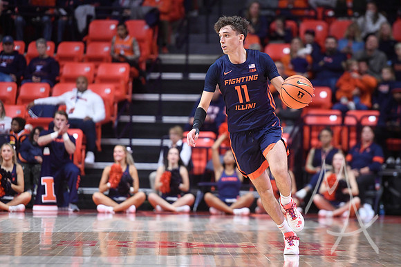 COLLEGE BASKETBALL: NOV 17 Valparaiso at Illinois