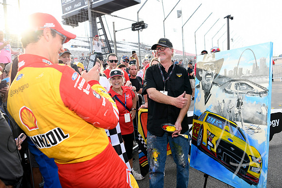 AUTO: JUN 05 NASCAR Cup Series Enjoy Illinois 300 Presented by TicketSmarter