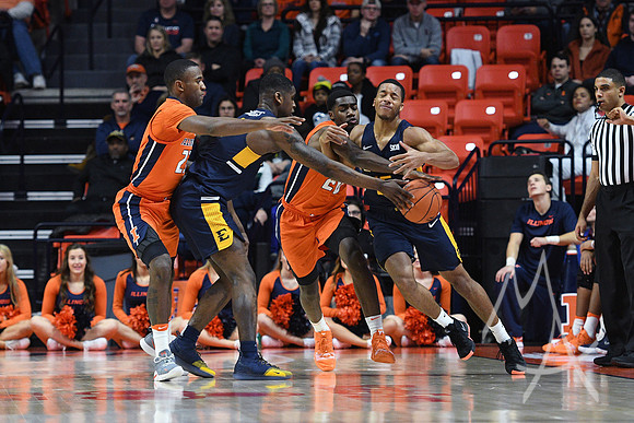 COLLEGE BASKETBALL: DEC 15 East Tennessee State at Illinois