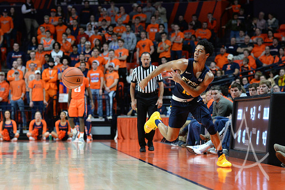 COLLEGE BASKETBALL: DEC 15 East Tennessee State at Illinois