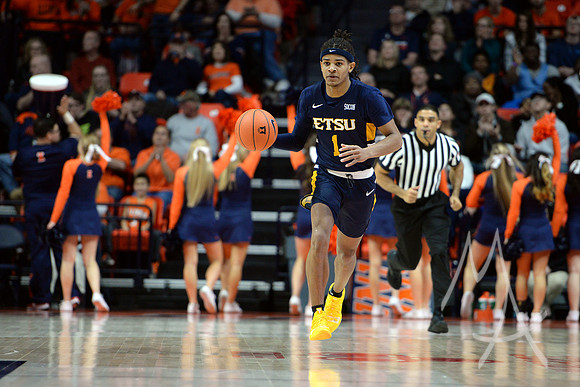 COLLEGE BASKETBALL: DEC 15 East Tennessee State at Illinois