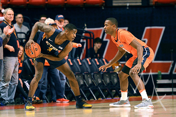 COLLEGE BASKETBALL: DEC 15 East Tennessee State at Illinois