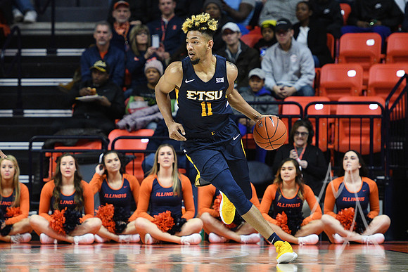 COLLEGE BASKETBALL: DEC 15 East Tennessee State at Illinois