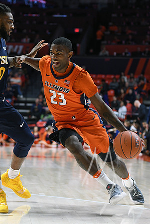 COLLEGE BASKETBALL: DEC 15 East Tennessee State at Illinois