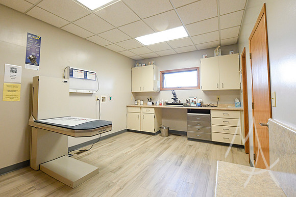 CLINTON, IN - West Central Veterinary Clinic