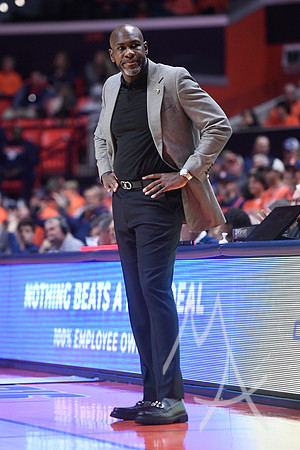 COLLEGE BASKETBALL: NOV 17 Valparaiso at Illinois