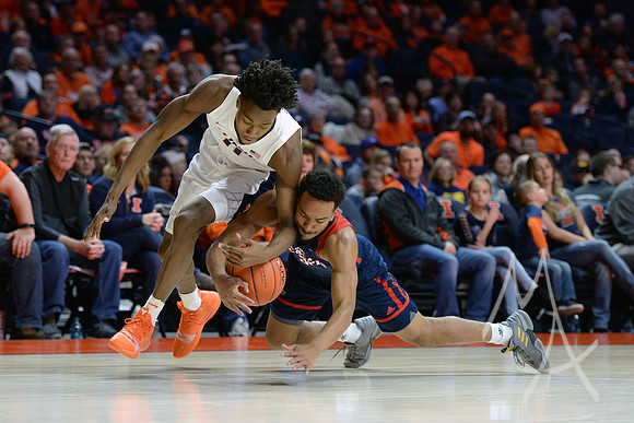 COLLEGE BASKETBALL: DEC 29 FAU at Illinois