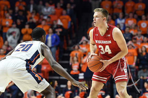 COLLEGE BASKETBALL: JAN 23 Wisconsin at Illinois