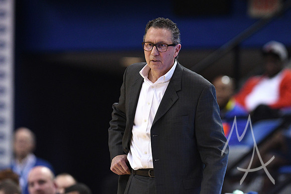 COLLEGE BASKETBALL: FEB 06 Evansville at Indiana State