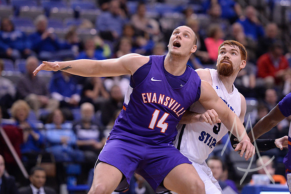 COLLEGE BASKETBALL: FEB 06 Evansville at Indiana State