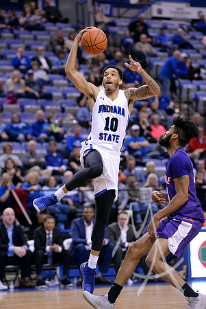 COLLEGE BASKETBALL: FEB 06 Evansville at Indiana State