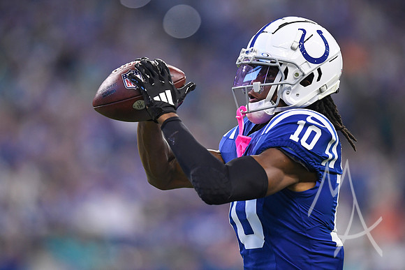 NFL: OCT 20 Dolphins at Colts