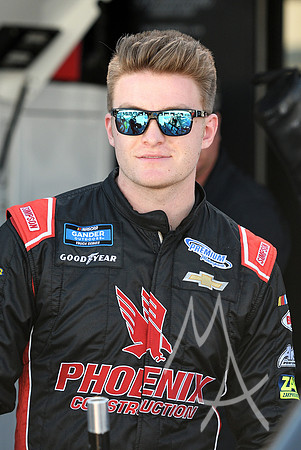 AUTO: FEB 28 NASCAR Gander Outdoors Truck Series - Strat 200