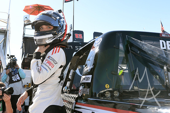 AUTO: FEB 28 NASCAR Gander Outdoors Truck Series - Strat 200