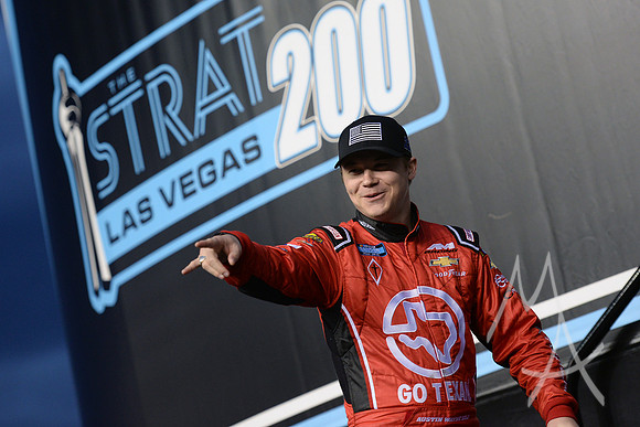 AUTO: MAR 01 NASCAR Gander Outdoors Truck Series - Strat 200