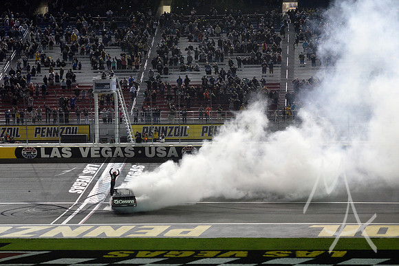 AUTO: MAR 01 NASCAR Gander Outdoors Truck Series - Strat 200