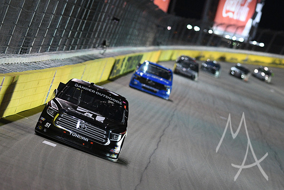AUTO: MAR 01 NASCAR Gander Outdoors Truck Series - Strat 200