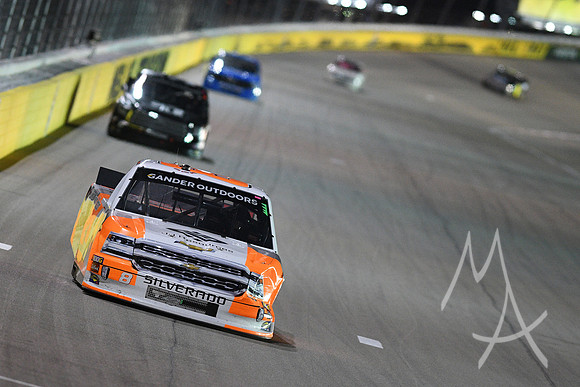 AUTO: MAR 01 NASCAR Gander Outdoors Truck Series - Strat 200