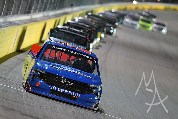 AUTO: MAR 01 NASCAR Gander Outdoors Truck Series - Strat 200