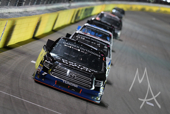 AUTO: MAR 01 NASCAR Gander Outdoors Truck Series - Strat 200