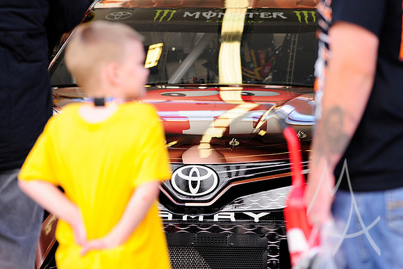 AUTO: MAR 02 Monster Energy NASCAR Cup Series - Pennzoil 400