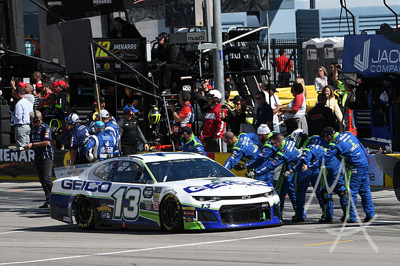 AUTO: MAR 03 Monster Energy NASCAR Cup Series - Pennzoil 400