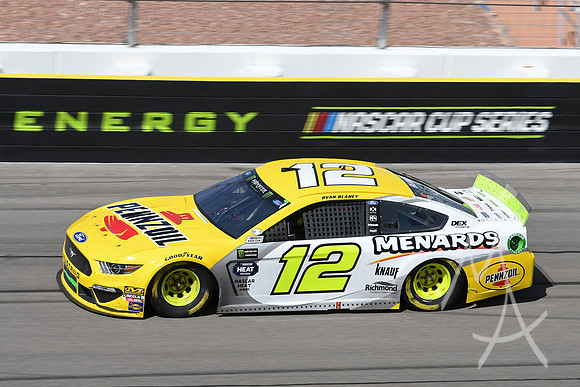 AUTO: MAR 03 Monster Energy NASCAR Cup Series - Pennzoil 400