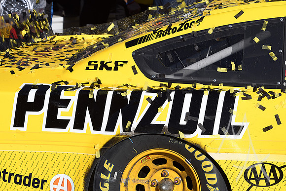 AUTO: MAR 03 Monster Energy NASCAR Cup Series - Pennzoil 400