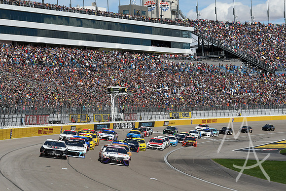 AUTO: MAR 03 Monster Energy NASCAR Cup Series - Pennzoil 400