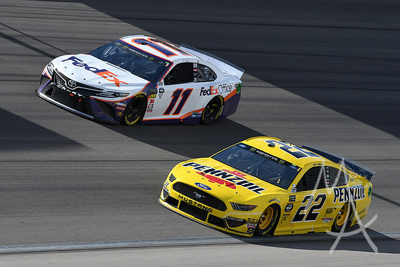 AUTO: MAR 03 Monster Energy NASCAR Cup Series - Pennzoil 400