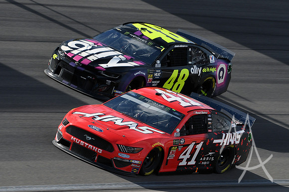 AUTO: MAR 03 Monster Energy NASCAR Cup Series - Pennzoil 400