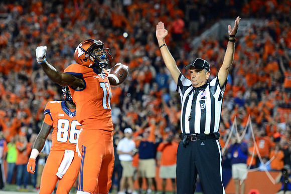 NCAA FOOTBALL: SEP 10 North Carolina at Illinois