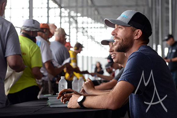 AUTO: JUN 22 NASCAR Gander Outdoors Truck Series - CarShield 200 presented by CK Power