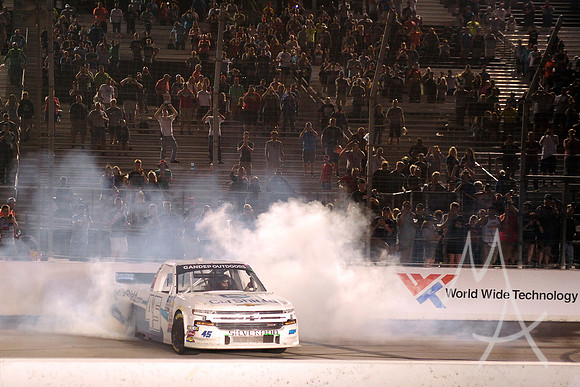 AUTO: JUN 22 NASCAR Gander Outdoors Truck Series - CarShield 200 presented by CK Power