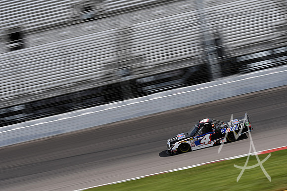 AUTO: JUN 22 NASCAR Gander Outdoors Truck Series - CarShield 200 presented by CK Power